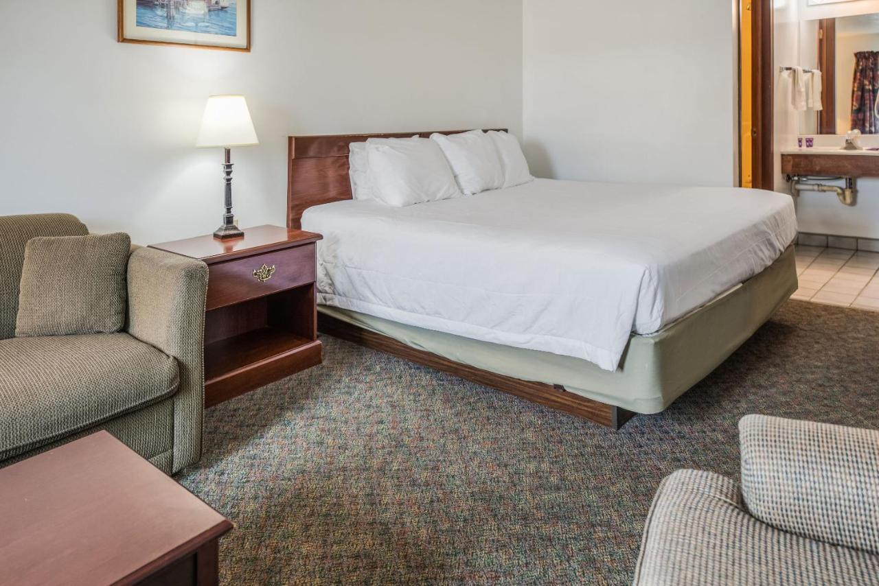 Knights Inn Sandusky Exterior photo
